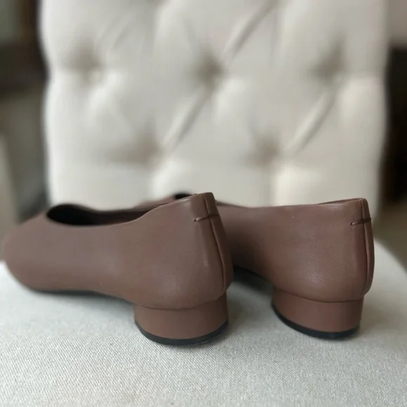 JEFFREY CAMPBELL Women's Trustee Round Toe Flats Light Brown Slip-On Shoes Sz 9 - Picture 9 of 13